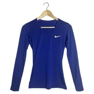 Nike Women’s Pro Combat Blue Long Sleeve Scoop Neck Top Small